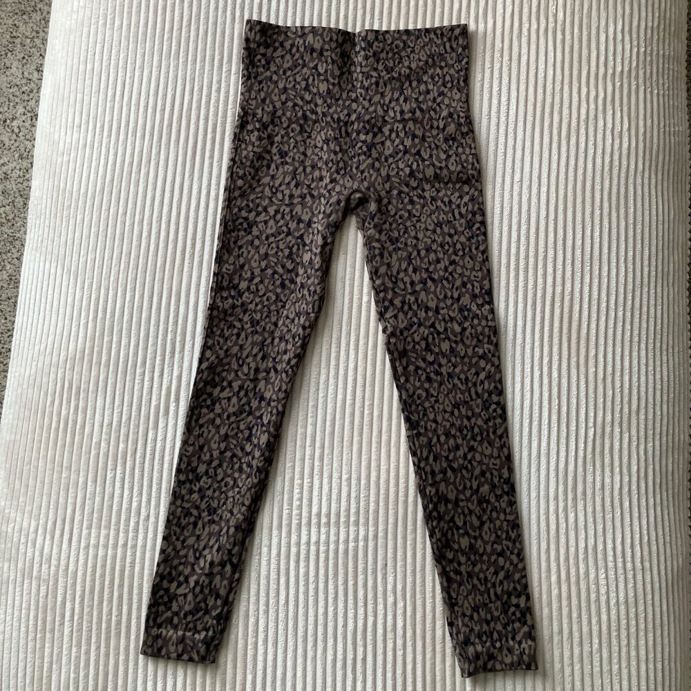 SPANX Look At Me Now Gray Black brown Leopard Print Leggings - Size XS